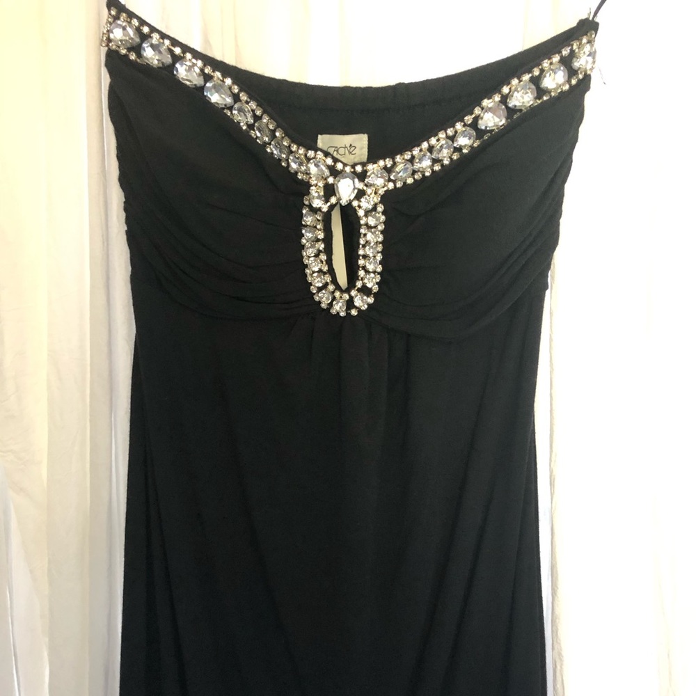 Sleeveless dress top